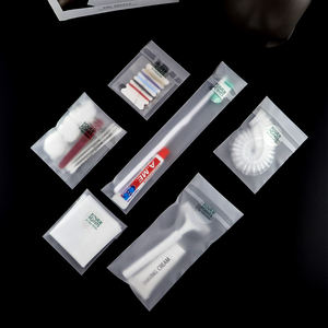 Hoge vraag naar hotelbenodigdheden, hotelartikelen, reissets met tandenborstel, tandpasta, tandheelkundig setje, scheermes, scheerapparaat voor hotels - Product Image 1