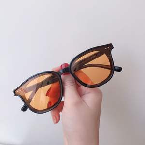 Lunettes de soleil de luxe pour hommes et femmes, protection UV400, monture ronde petite, vente en gros directe usine - Product Image 5