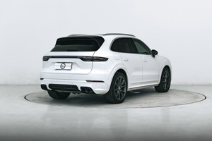 Kit carrosserie SD de performance supérieure KM, DRL de haute qualité pour <span class=keywords><strong>Cayenne</strong></span> 9Y0.1 <span class=keywords><strong>SUV</strong></span>, ajustement parfait pour les pare-chocs avant et arrière - Product Image 6