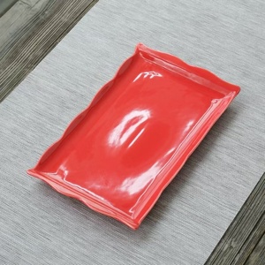 Nordischer Stil Wellenrand Keramiktablett 30,5cm Rechteckige Servierplatte Macaron-Grünes Porzellan Snackteller für Party und Zuhause - Product Image 3
