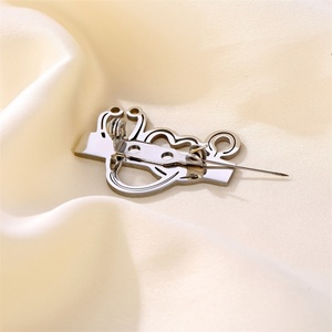 Nome personalizado Broche Jóias Pino De Lapela De Aço Inoxidável Gravado Nome Emblema Presente Para Médico Enfermeira - Product Image 5