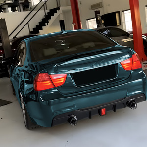 สปอยเลอร์หลังทรง Z สำหรับรถบีเอ็มดับเบิลยู ซีรีส์ 3 รุ่น E90 E91 M Sport ปี 2005-2012 ทรง MP สีดำเปียโน ลายคาร์บอนไฟเบอร์ - Product Image 1