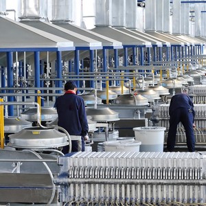 Excellent Coverage Fine <strong>White</strong> Aluminum Pigment Paste Industry Grade for Coatings and <strong>Plastics</strong> <strong>Paints</strong> - Product Image 5