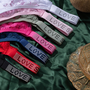 Tanga de encaje para mujer, de talle bajo, sin costuras, sexy, de punto, con cintura de diamantes de imitación y logo LOVE - Product Image 5