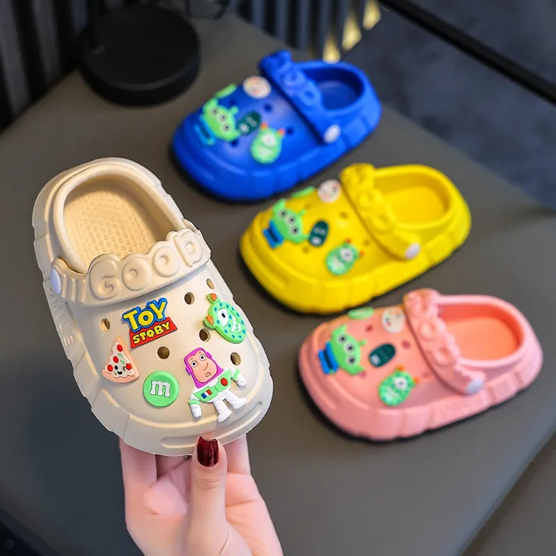 Neuzugang Badezimmer-Sandalen Garten-Hausschuhe Baby Kids Kinder Cartoon Strand-Garden-Schuhe für Mädchen Jungen