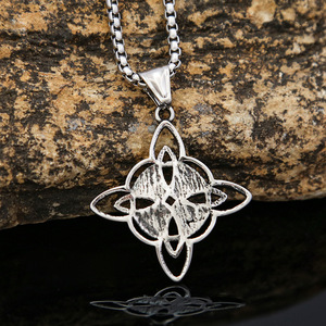 Yunnique – collier avec pendentif nœud celtique en acier inoxydable, bijoux à la mode pour hommes, cadeau, design géométrique - Product Image 3
