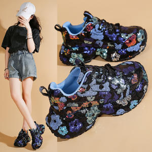 Zapatillas de deporte brillantes con diamantes de imitación para papá, calzado ostentoso reflectante, zapatos de fiesta de noche para mujer, zapatillas de suela gruesa de tamaño personalizado para mujer - Product Image 3