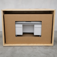 Banc de laboratoire mobile en acier et bois avec roulettes de nivellement Fuma, armoire à tiroirs et module d'alimentation intégré pour usage scolaire, hospitalier et en atelier