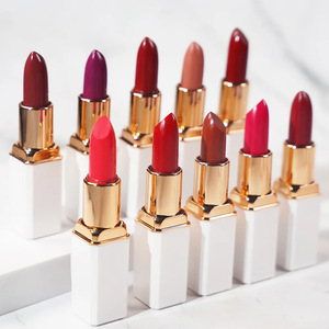 Lápiz Labial Personalizado <span class=keywords><strong>UMF</strong></span>, Fabricación de Cosméticos de Marca Privada OEM, Antiadherente, Fácil de Aplicar, Impermeable, Hidratante y de Larga Duración - Product Image 1