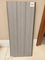 Plafond en PVC super blanc de 25cm de large avec ligne argentée pour salle de bain intérieure et panneau de plafond en bois à deux rainures