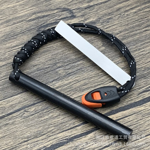 Allume-feu en magnésium 13x130mm, coupe-vent, étanche, outil de survie en plein air avec poignée en corde orange - Product Image 2
