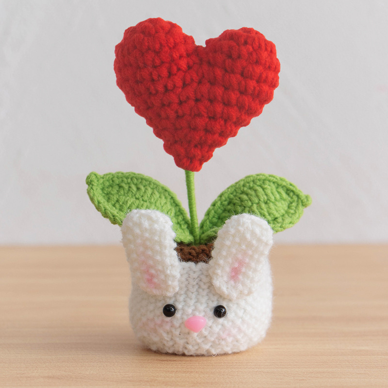 Corazón Rojo Amoroso - Maceta de Conejo
