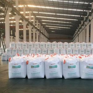 Granulés de plastique PET Hualei CR-8863, copeaux de polyester de qualité bouteille, résine PET utilisée pour les bouteilles d'huile, les bouteilles de vin et les feuilles de PET - Product Image 4