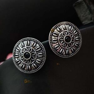 Pendientes de botón con diseño floral oxidado, hechos a mano, para uso casual y fiestas, producto al por mayor - Product Image 2