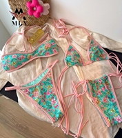 MLY 2025 Trending Bikinis ecológicos sostenibles Etiqueta privada Mujeres Bikini con cuentas a mano de alta calidad Traje de baño con dijes