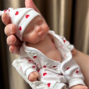 OtardDolls Muñeca bebé Reborn de silicona de 8 pulgadas, realista, suave y elástica, figura de juguete para adolescentes - Product Image 4