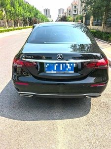 Voiture d'occasion <span class=keywords><strong>Mercedes</strong></span>-Benz E260L 2023 Classe <span class=keywords><strong>E</strong></span> 2.0T Turbo Berline de luxe à empattement long <span class=keywords><strong>Prix</strong></span> de gros - Product Image 5