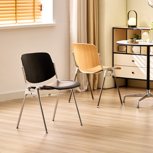 Silla Plegable Nórdica Minimalista para Sala de Estar, Uso Adulto, con Asiento y Respaldo de Madera - Product Image 2