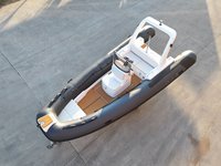 Bateau pneumatique Huihao 5,4 m (17,7 pi) à coque en aluminium, télécommandé, durable, avec matériau PVC/Hypalon, en promotion