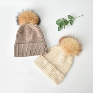 <span class=keywords><strong>Bonnet</strong></span> tricoté avec <span class=keywords><strong>pompon</strong></span> en fourrure pour femmes, unisexe, de haute qualité, en laine, tendance, vente en gros, collection hiver - Product Image 3