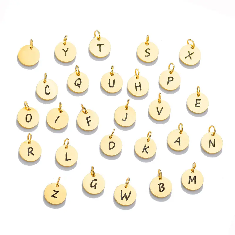 10MM ukiran baja nirkarat huruf awal A-Z dengan tinta minyak bulat cakram jimat liontin alfabet DIY membuat perhiasan