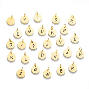 10MM gravado letras iniciais de aço inoxidável A-Z com tinta óleo redondo disco charme alfabeto pingentes DIY fazendo jóias