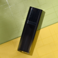 Pot à crème noir avec pompe sans air 30 ml, flacon cosmétique carré en acrylique à torsion pour sérum et lotion de soin de la peau avec logo personnalisé