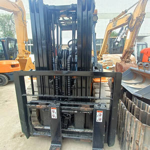 Chariot élévateur à palettes TCM FD50 d'occasion, moteur diesel 10 tonnes, 4 roues motrices, bonne qualité, prix raisonnable - Product Image 6