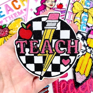 Parches Bordados de Lentejuelas con Diseño de Lápiz y Lazo para Profesores, Apliques Termoadhesivos de Chenilla para el Regreso a Clases, Regalo de Agradecimiento para Maestros - Product Image 4