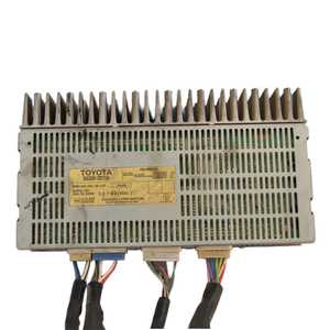 <span class=keywords><strong>Amplificador</strong></span> de potencia de pieza de coche de desmontaje de <span class=keywords><strong>segunda</strong></span> <span class=keywords><strong>mano</strong></span> compatible con ES240 ES250 ES300 ES350 <span class=keywords><strong>BOSE</strong></span> 86280-33150 - Product Image 1