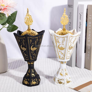 Bruciatore di incenso in resina per Ramadan con coperchio in metallo, luce decorativa islamica da tavolo per Eid <span class=keywords><strong>Mubarak</strong></span> - Product Image 1