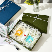 Op maat gemaakte deksel-basis cadeaudoos fabriek Lage minimale bestelhoeveelheid Gestructureerde doos voor Kerstmis Valentijnsdag Bruiloft Sjaal Parfum Feestdagen Cadeauverpakking