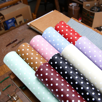 Tissu en similicuir à pois imprimé personnalisé de marque CG en gros, PVC avec support non tissé pour la couture de ceintures de voiture et la confection de sacs artisanaux