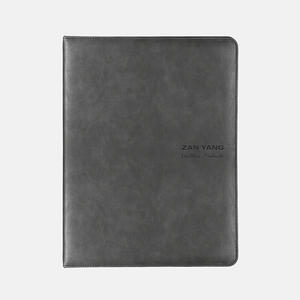 Porte-documents en cuir texturé peau de cheval avec fermeture éclair - Product Image 3