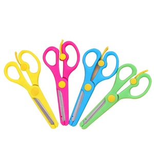 Ciseaux pour étudiants pour la coupe et la découpe - Product Image 1