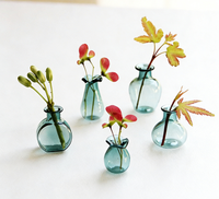 Vases miniatures en verre soufflé vert céladon, artisanat vintage, décorations de table, centres de table de mariage en gros, aimants de réfrigérateur DIY