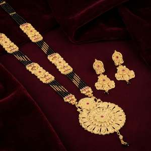 Colgante de Mangalsutra chapado en oro tradicional para mujer, Chapado largo de latón con Laminado para temporada de boda, joyería elegante - Product Image 2
