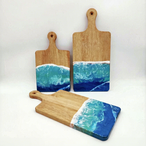 Planche à découper en bois et résine, design vague océanique, avec poignée, écologique, pour charcuterie - Product Image 4