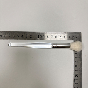 <span class=keywords><strong>Pinceau</strong></span> <span class=keywords><strong>de</strong></span> maquillage en poils <span class=keywords><strong>de</strong></span> chèvre blancs avec manche transparent pour le blush, la poudre, la <span class=keywords><strong>mousse</strong></span> nettoyante, le lavage du visage - Product Image 2