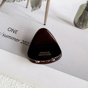 Qianjin personalizado <span class=keywords><strong>2</strong></span>,5 cm acetato etiqueta dorada triángulo pinzas para el cabello Mini Bang Claw Clips para mujeres accesorios para el cabello - Product Image 4