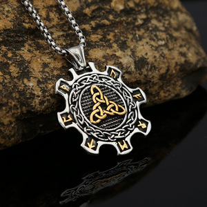 Collar con colgante vikingo de acero inoxidable con diseño de runas para hombre, accesorio de joyería de regalo, colgante único con patrón geométrico - Product Image 2