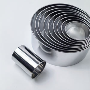 ชุดแม่พิมพ์เค้กสแตนเลสแบบใช้แล้วทิ้ง 10 ชิ้น เป็นมิตรกับสิ่งแวดล้อม สำหรับเค้กขนาด 7-25 ซม. พร้อมท็อปเปอร์รูปตัวอักษรและตัวเลข บรรจุในกล่อง - Product Image 4