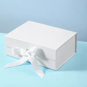 صندوق هدايا قابل للتخصيص مستطيل من رقائق الذهب على شكل درج تعبئة الحب صندوق محمول مزود ببطانة غير لامعة يُستخدم في عيد الحب