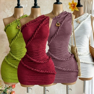 Robe d'été tendance J6 pour femme – Robe mini élégante et unique à épaule unique, sans manches, extensible – Collection Boutique <span class=keywords><strong>de</strong></span> Vêtements Féminins - Product Image 1