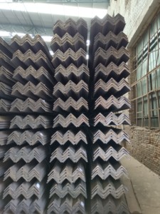 Ángulos de Acero Estructural Iguales Sin Aleación Laminados en Caliente de Alta Tecnología <span class=keywords><strong>Serie</strong></span> Q195-Q420 ASTM con Tolerancia del 1% y Entrega en 7 Días - Product Image 6