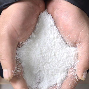 Bougie parfumée artisanale en cire de sable de perle à base de plantes naturelles Kimi, en verre, sans fumée, pour les fêtes, Pâques, décoration religieuse et de la maison - Product Image 2