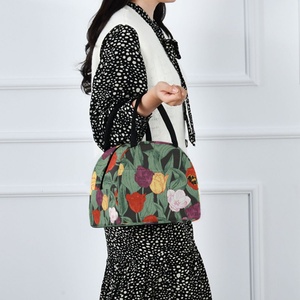 Trendy Fashion Stylish Lunch Bag Custom Tropical Floral Insulation Thermal Puakenikeni Cooler Lunch Bag for Picnic Office Worker - Product Image 6