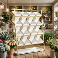 Présentoir à fleurs en métal doré à 5 niveaux, support pour plantes de fleuriste avec 20 seaux blancs et plateau de drainage, idéal pour les mariages et la vente en gros