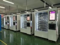 Distributeur automatique intelligent de gâteaux et salades frais réfrigérés avec système de levage robotisé