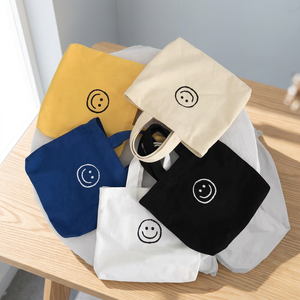 Bolsa de lona con diseño de cara sonriente, tamaño mediano, para uso diario, para compras, en varios colores, con asa larga. - Product Image 4